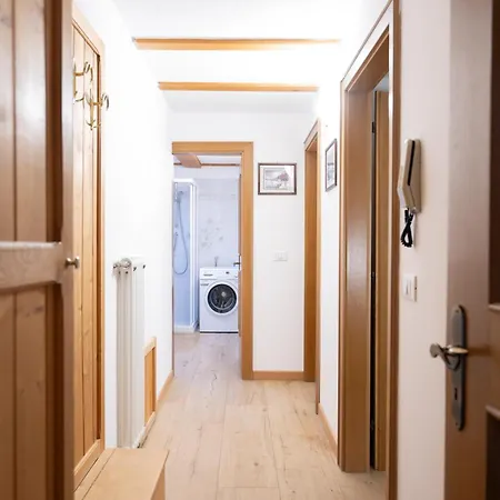 Cesa Cascata Apartment Canazei
